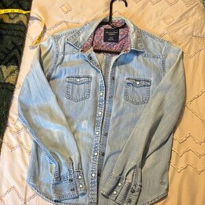 American Eagle Outfitters Women’s Shirt